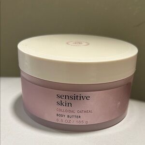 Bath & Body Works colloidal Oatmeal Sensitive Skin Body Butter